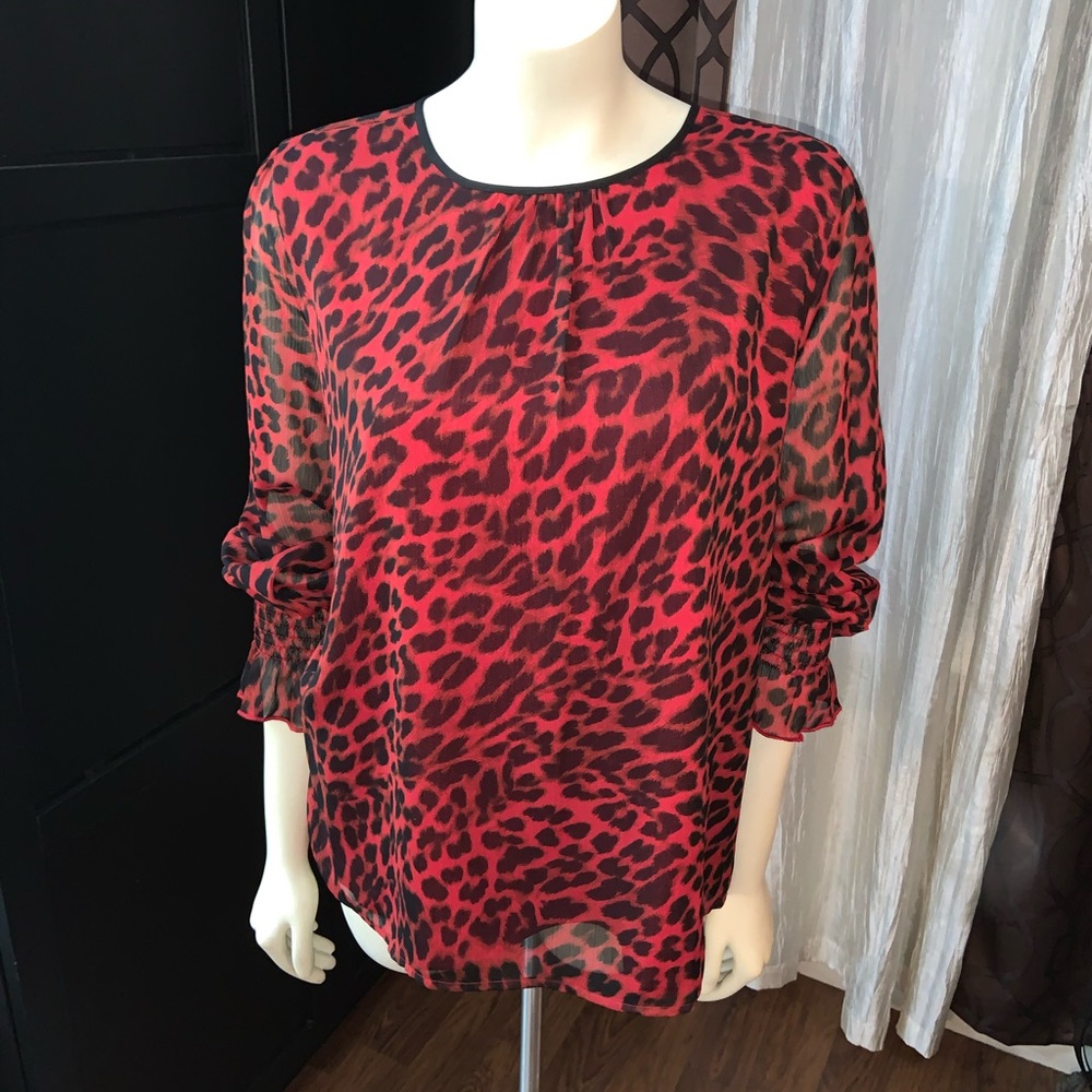 DKNY leopard print top s